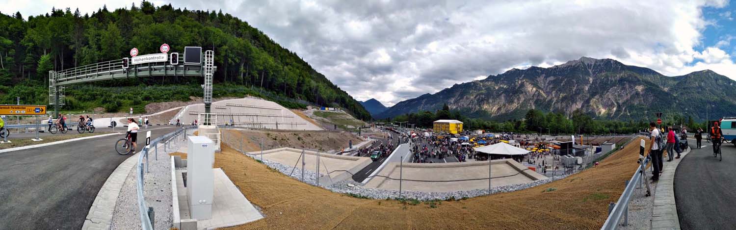 Eröffnung Tunnel Oberau Panoramafoto